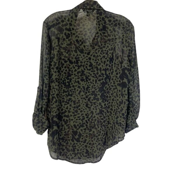 Rock and Republic Women's Button-up Animal Print Polyester Shirt Size M - Picture 2 of 15